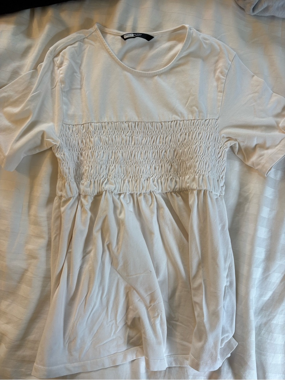 Vero Moda Maternity Women's White Smocked Front Short Sleeve Top